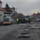 Eltűnnek a kátyúk a nyíregyházi buszállomás előtt