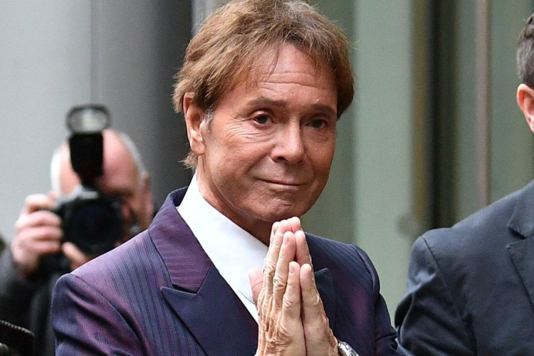 Cliff Richard új albummal jelentkezik