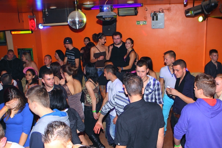 Club Neon Balkány - 2012. november 24. 