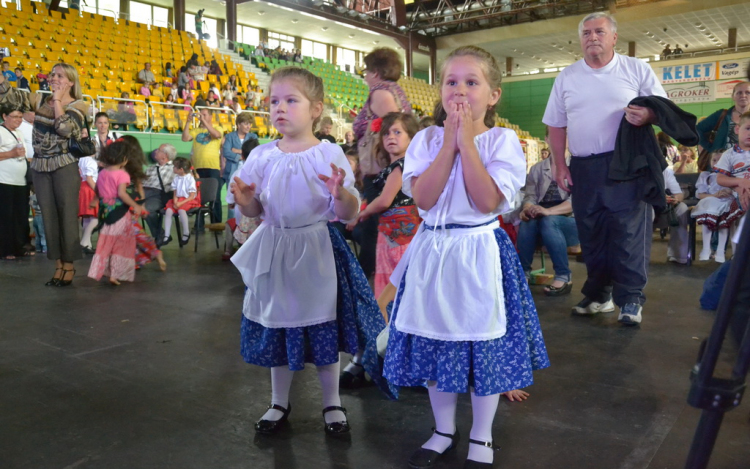 Gyermekzsivajtól volt hangos a BUSZACSA