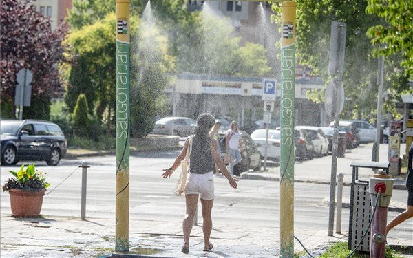 Megdőltek a napi melegrekordok